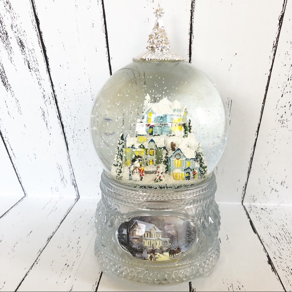 Thomas Kinkade “Home for the Holidays” Snow Globe